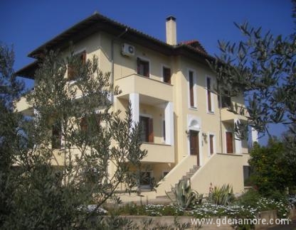 Villa Christina, Privatunterkunft im Ort Amaliapoli, Griechenland - Exterior of house